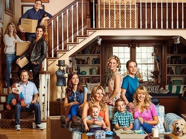 Fuller House was full of bad reviews, but I watched it anyway!