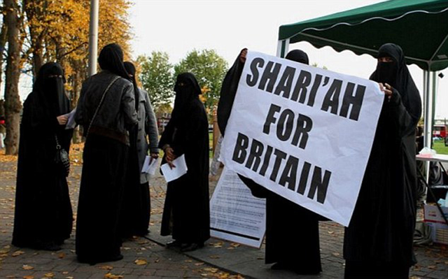 PHOTO: MAIL ONLINE