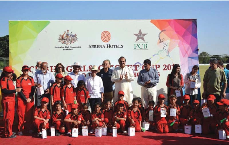 Australian High Commissioner Margaret Adamson, Serena Hotels CEO Aziz Boolani, PSH head Zammurd Khan and PCB officials pose with Pakistan Sweets Homes team at the closing ceremony. PHOTO: EXPRESS
