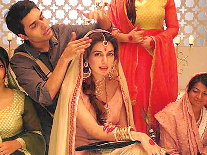 Ali credited Mah-e-Mir director Anjum Shahzad for making her look dreamlike in the film. PHOTO: FILE