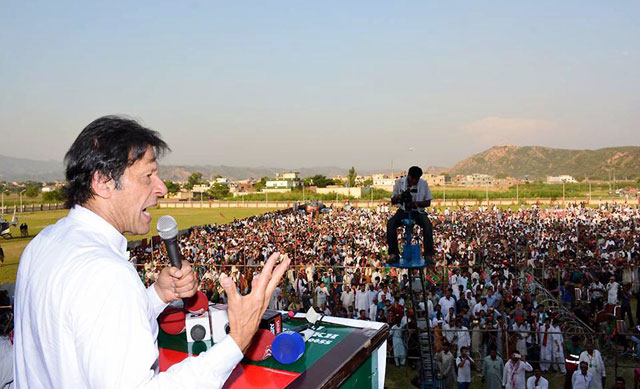 PTI chairman Imran Khan addressing an election rally in Bhimber district of Azad Kashmir on May 19, 2016. PHOTO: NNI