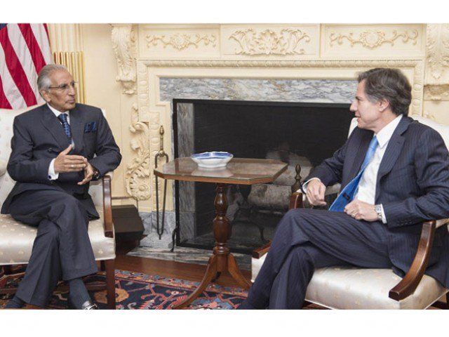 Tariq Fatemi in a meeting US ambassador David Hale. PHOTO: FILE