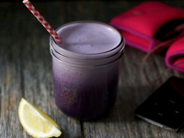 A delicious post-workout protein shake that brings out the glow in you!