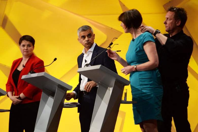 Scottish Conservative leader Ruth Davidson (lL), Mayor of London Sadiq Khan (2nd L) and TUC General Secretary Frances O'Grady get set for The Great Debate on the EU Referendum in at Wembley in London on June 21, 2016. PHOTO: AFP