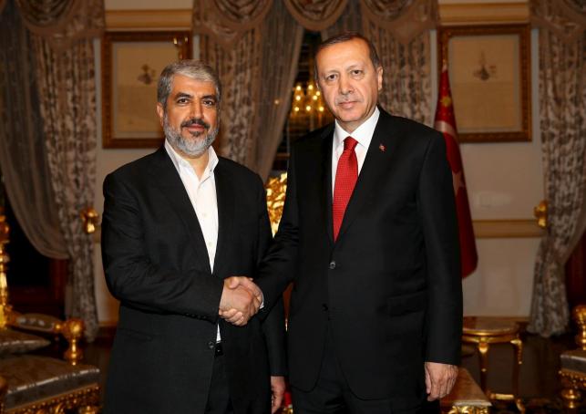 Turkish President Tayyip Erdogan (R) meets with Hamas leader Khaled Meshaal in Istanbul. PHOTO: REUTERS
