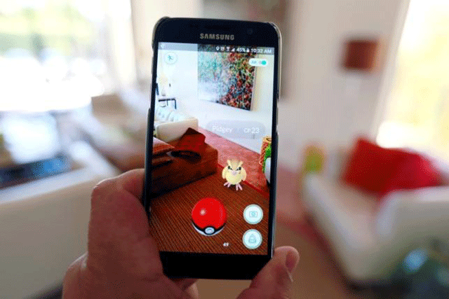 The augmented reality mobile game 'Pokemon Go' by Nintendo is shown on a smartphone screen in this photo illustration taken in Palm Springs, California U.S. July 11, 2016.
PHOTO: Reuters