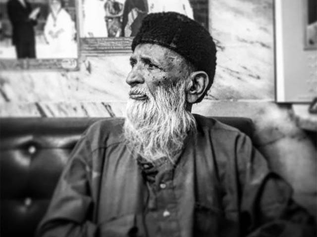 I don’t think any of us knew that Edhi has worked for humane causes in no less than 73 countries. PHOTO: HASSAAN KHAN/EXPRESS