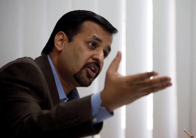 Karachi's mayor Syed Mustafa Kamal gestures during an interview at his office in Karachi December 2, 2009. PHOTO: REUTERS