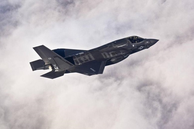 WATCH: Leaked video in UK shows F-35 falling off aircraft carrier