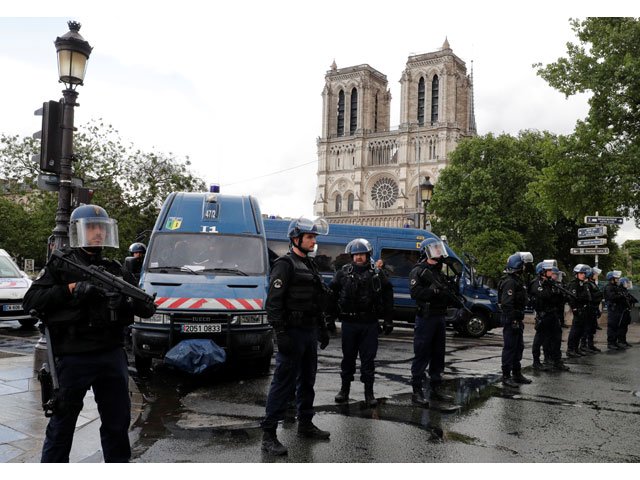 Far-right ideas, attacks against Muslims spread alarmingly in France