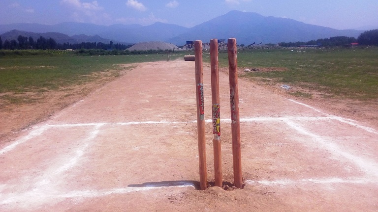 RELOVING CRICKET: Pakistan’s recent victory in the Champions Trophy has reinvigorated the passion of common cricket fans who are now back playing their favourite sport in every nook and cranny of the country. PHOTO COURTESY: Abdul Majid Awan