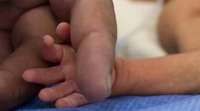 Newborn mistakenly declared dead dies