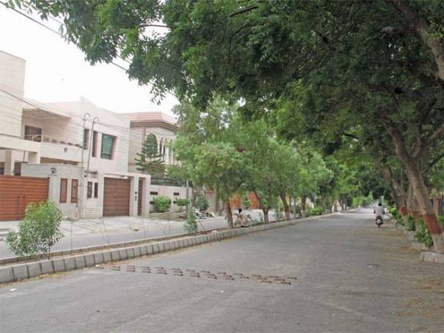 NAB chief directs officials to complete cases within stipulated timeframe. PHOTO: FILE