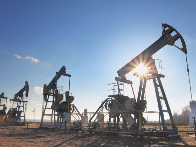 As part of reforms, the central govt is working on splitting public gas utilities into one transmission and four distribution companies. PHOTO: FILE