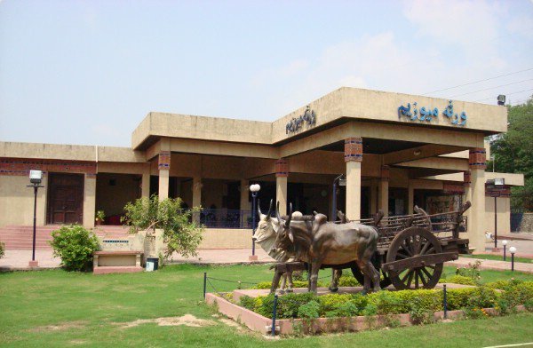 PHOTO: LOKVIRSA.ORG.PK
