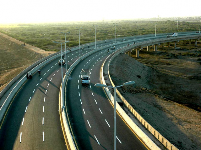 National Accountability Bureau (NAB) Chairman Justice (Retd) Javed Iqbal Saturday directed probe against NHA officials for their alleged corruption in awarding the contract of constructing Karachi to Lahore Motorway.
PHOTO: PAKWHEELS