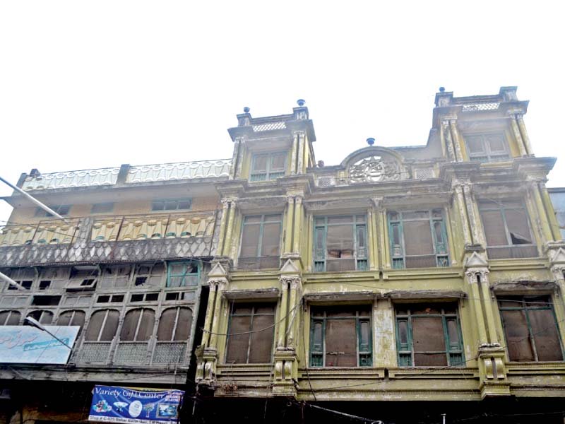 Some of the buildings in old city area of Rawalpindi that have been marked for demolition. PHOTO: WASEEM IMRAN/EXPRESS
