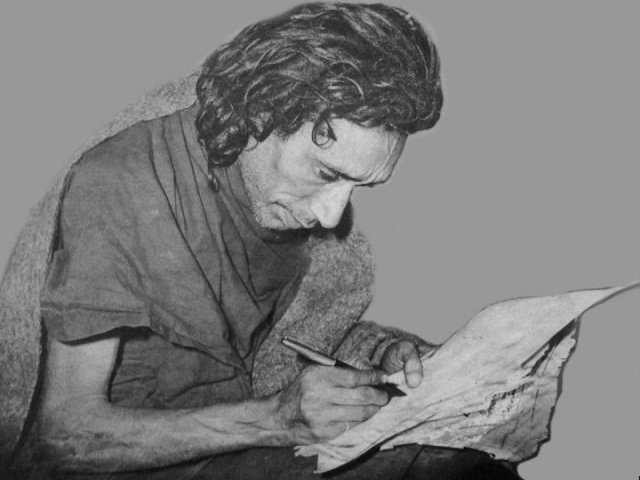 Had Saghar lived longer, I have no doubt he would have been as popular among the youth of Pakistan as Jaun Elia is today. PHOTO: YOUTUBE