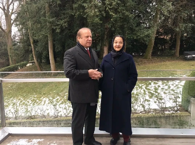 Former prime minister Nawaz Sharif with Begum Kulsoom Nawaz. PHOTO: ONLINE/FILE