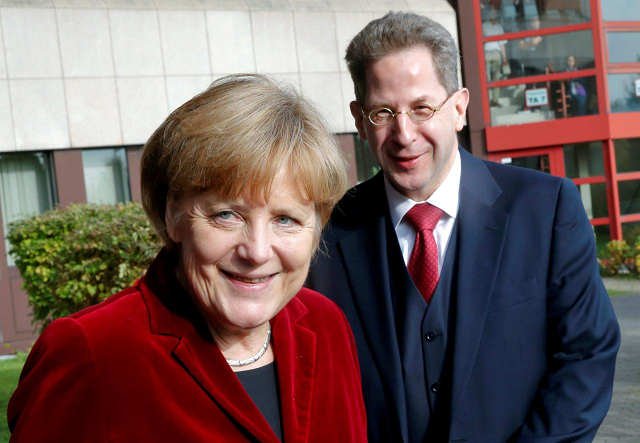 Hans-Georg Maassen, head of the BfV domestic intelligence agency, has come under fire after he cast doubt on the authenticity of video footage showing far-right protesters chasing migrants after the fatal stabbing of a German man.

PHOTO: REUTERS