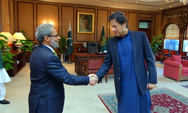 country's premier was called on by Yemen's envoy Mohammed Motahar Alashabi, where he vowed that his government would play its role as a mediator to end the debilitating war in the country. PHOTO: EXPRESS