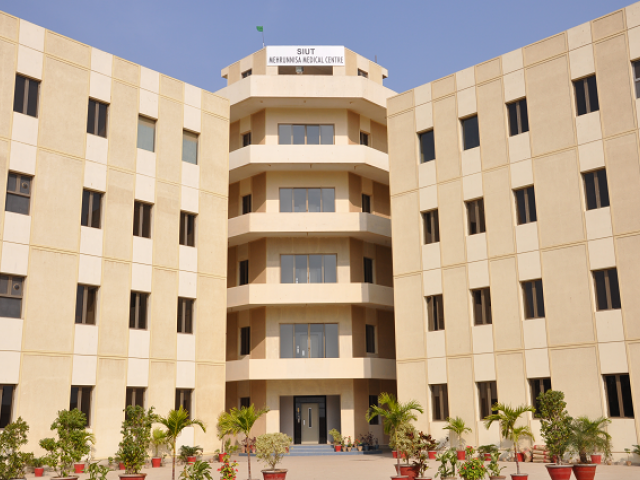 SIUT Trust offers Rs14.5b price for Regent Plaza