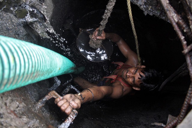PHOTO: REUTERS