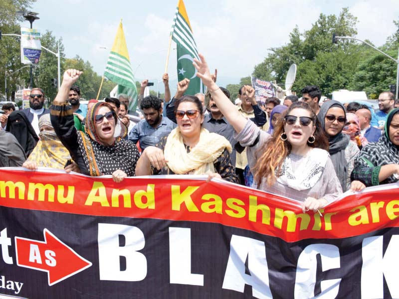 Protesters of the All Parties Hurriyat Conference (APHC) shout anti-Indian slogans during a protest rally in Islamabad . PHOTO: ZAFAR ASLAM/EXPRESS