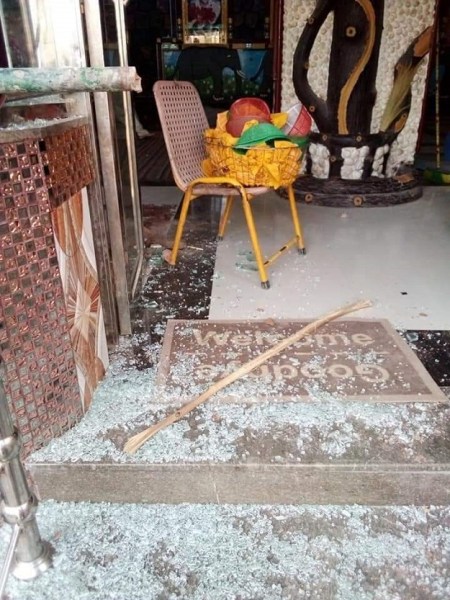 A mob attacked a school and desecrated a temple in District Ghotki after a Hindu school teacher was booked on charges of blasphemy. PHOTO: TWITTER