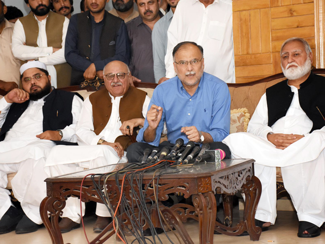Rahbar Committee members address a joint press conference in Islamabad. PHOTO: ONLINE