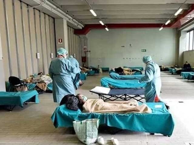 Sindh becomes first province to cross 12,000 virus cases as death toll reaches 200. PHOTO: EXPRESS/FILE
