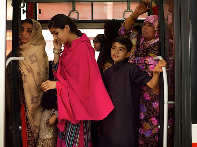 Agreement will help deliver 26.6 kilometer corridor and improve public transport in Karachi. PHOTO: ADB/FILE