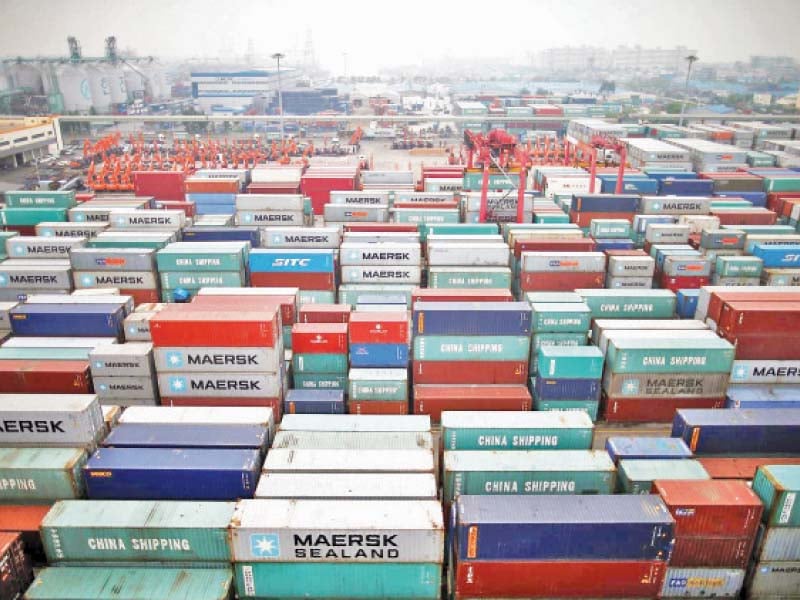 PM aide was informed that prior to the Covid-19 outbreak at the end of Feb 2020, Pakistan’s exports were on an upward tra-jectory. PHOTO: REUTERS