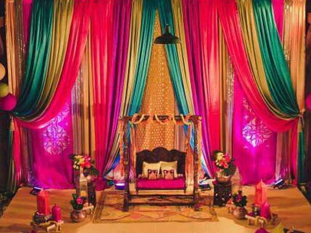 There were glittering shoes, wafting smells of sumptuous food samples beckoning, piles of gift bags sharply wrapped up and more. PHOTO: PINTEREST.