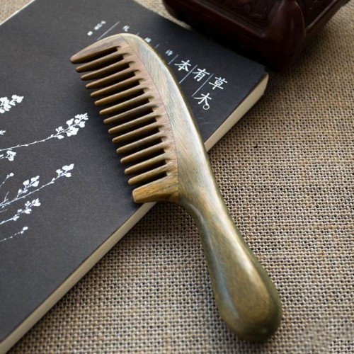 Noorpur Thal’s fading wooden comb industry