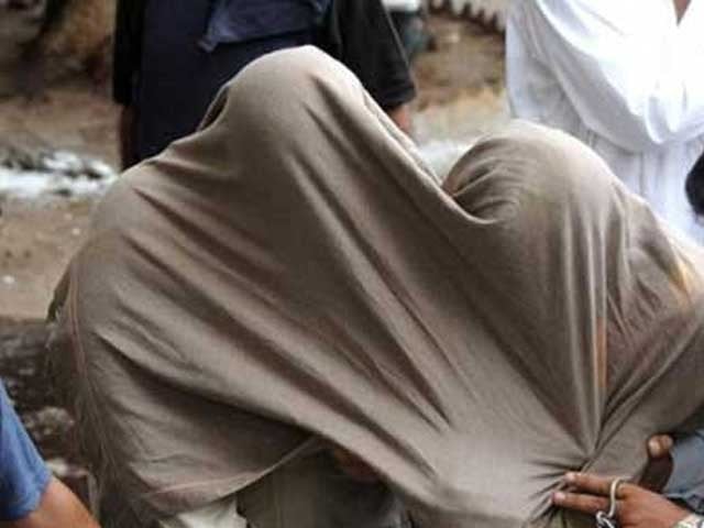 Key militant commander, four others arrested in Peshawar: police