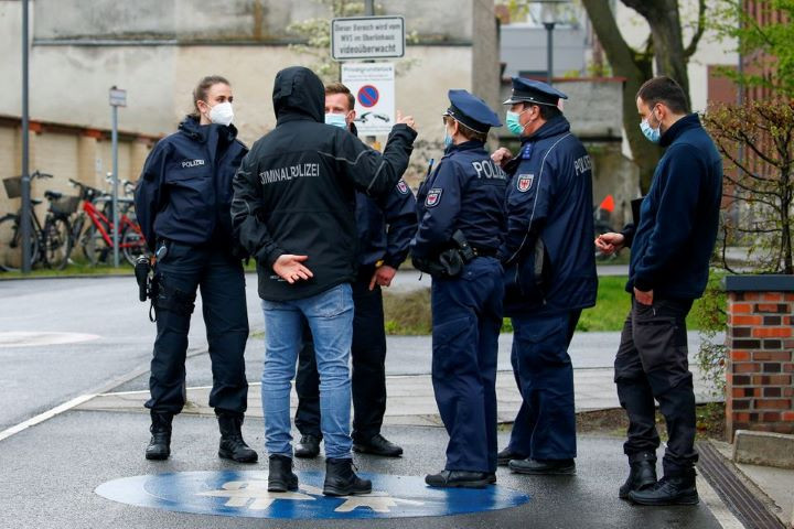 Four killed at German hospital, employee arrested