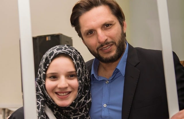 Fake accounts: Shahid Afridi wants you to know his daughters are not on social media