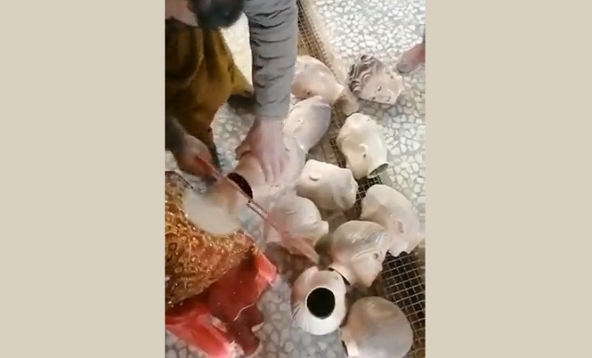 WATCH: Afghan shop owners behead mannequins after Taliban decree