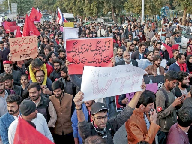 Ban on student unions causes ‘political drought’ in Pakistan
