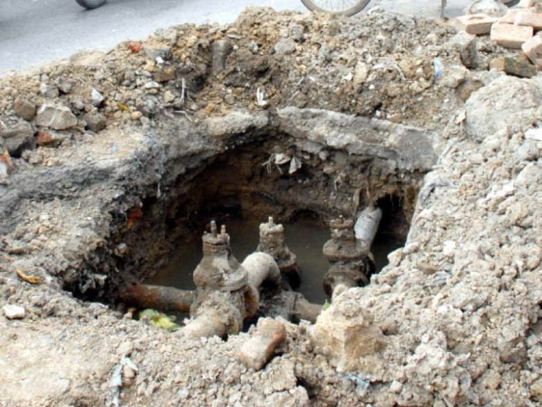 Contaminated water irks Pindi’s residents