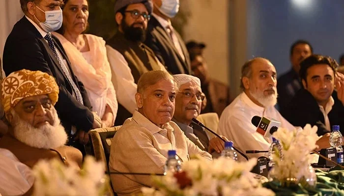 Ruling coalition rejects ‘controversial’ SC bench on bill clipping CJP’s powers