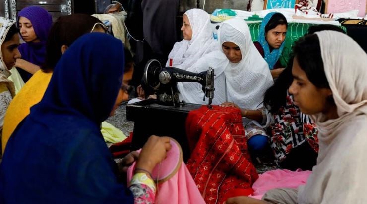 Inflation crimps Eid festivities for Karachi orphans