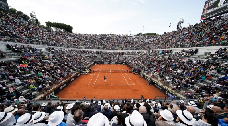 Tennis chiefs pledge roof for rain-lashed Italian Open