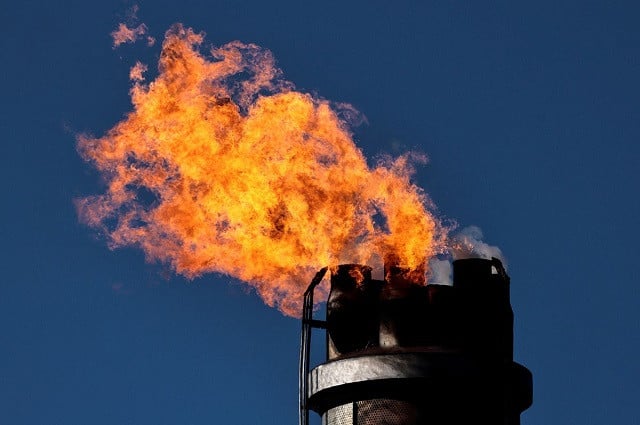 Refineries warn of shutdown, seek incentives