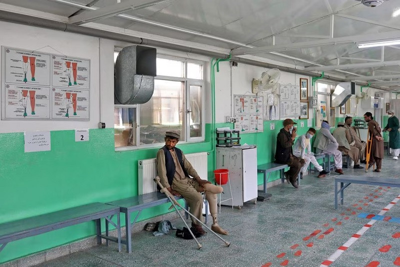 Red Cross set to end funding at 25 hospitals in Afghanistan