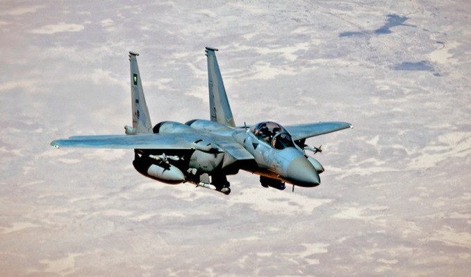 Fighter jet crashes in Saudi Arabia