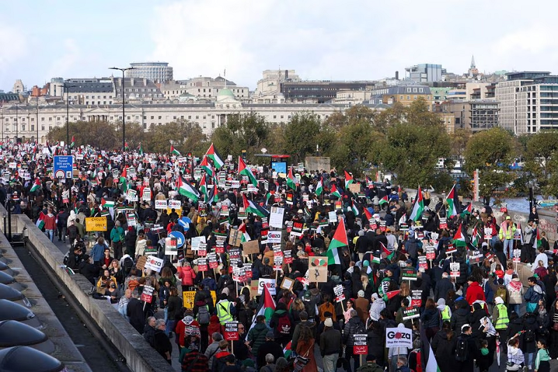 Hundreds of thousands rally in global cities to support Palestinians
