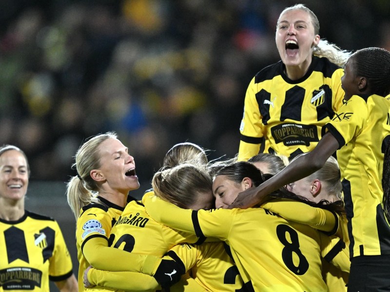 Hacken stun Madrid in WCL