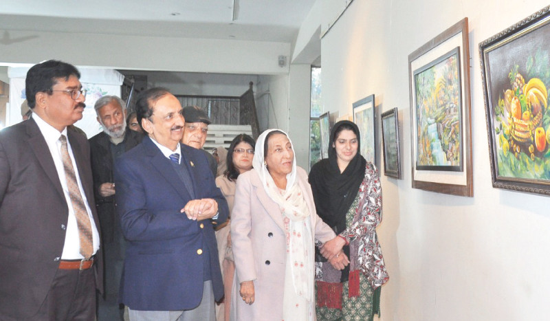 Artist paints vibrant colours of nature